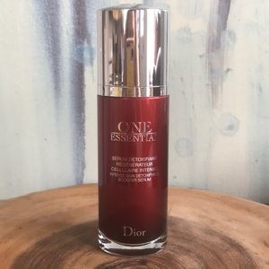 Dior One Essential Intense Skin Detoxifying Serum